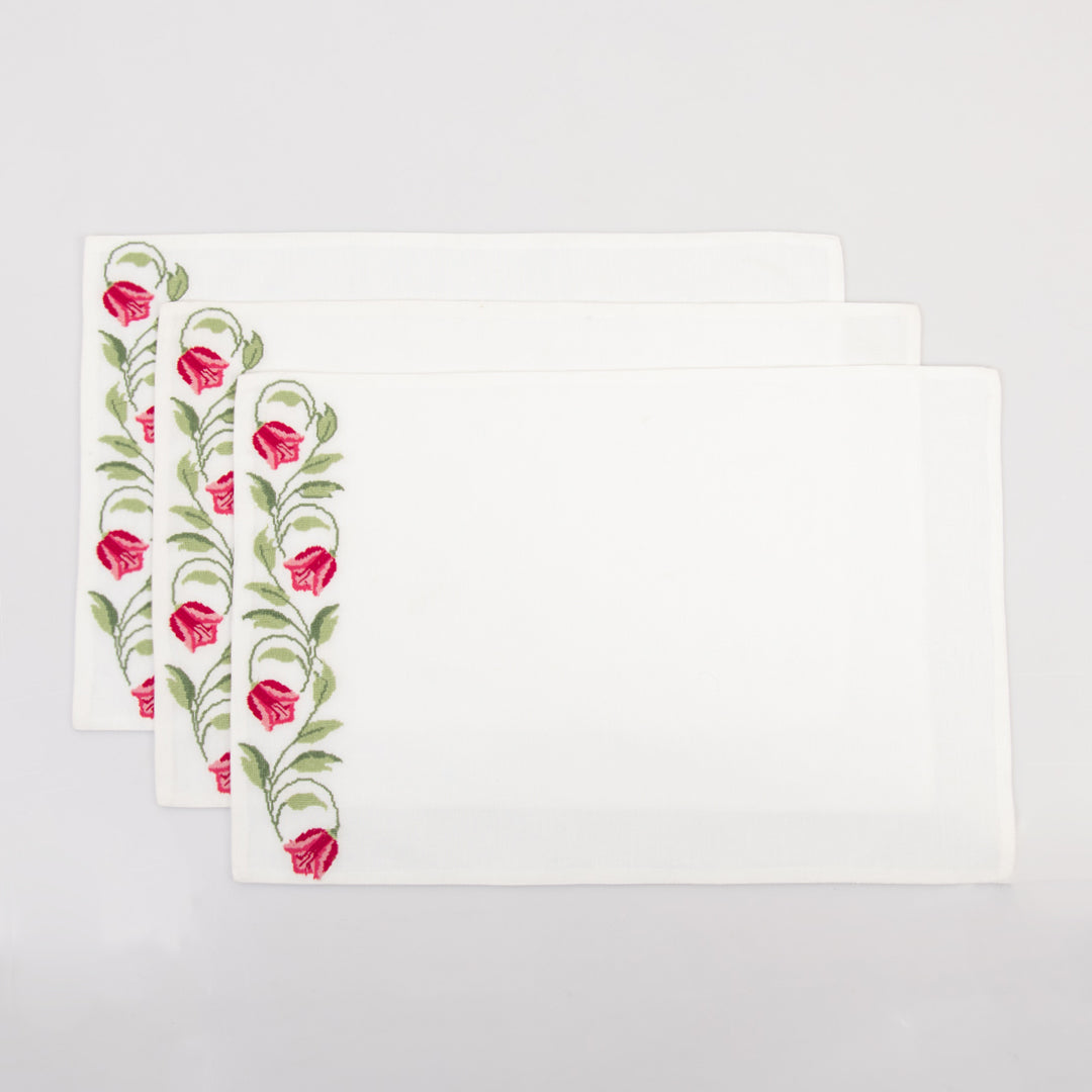 Mokai Embroidered Linen Table Mats