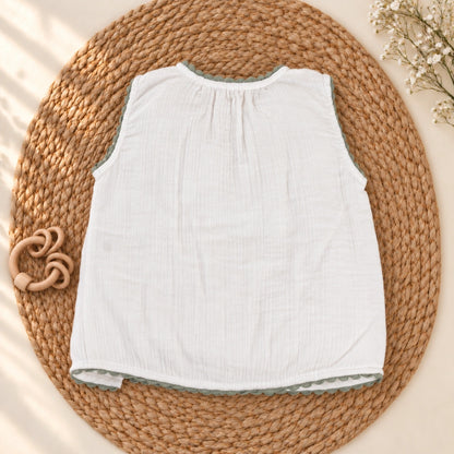 Little Duck Embroidered Set