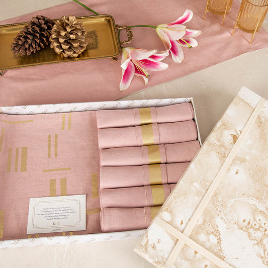 Roslyn table mats, napkins and napkin rings in dusty rose