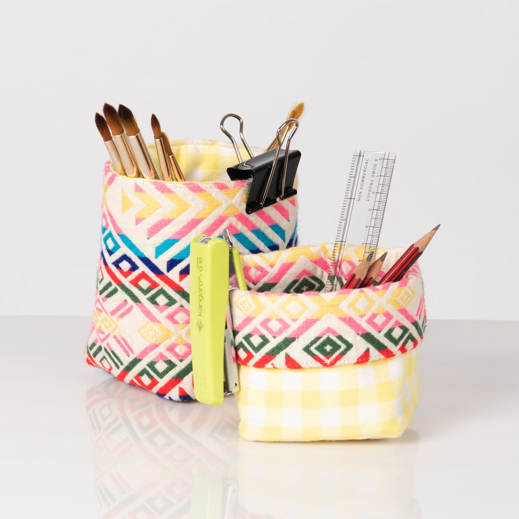 Adelaide reversible pen holder