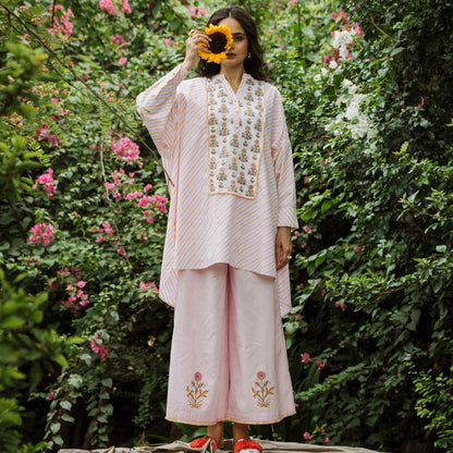 Nooriya Cotton Cambric Kurta Set Video