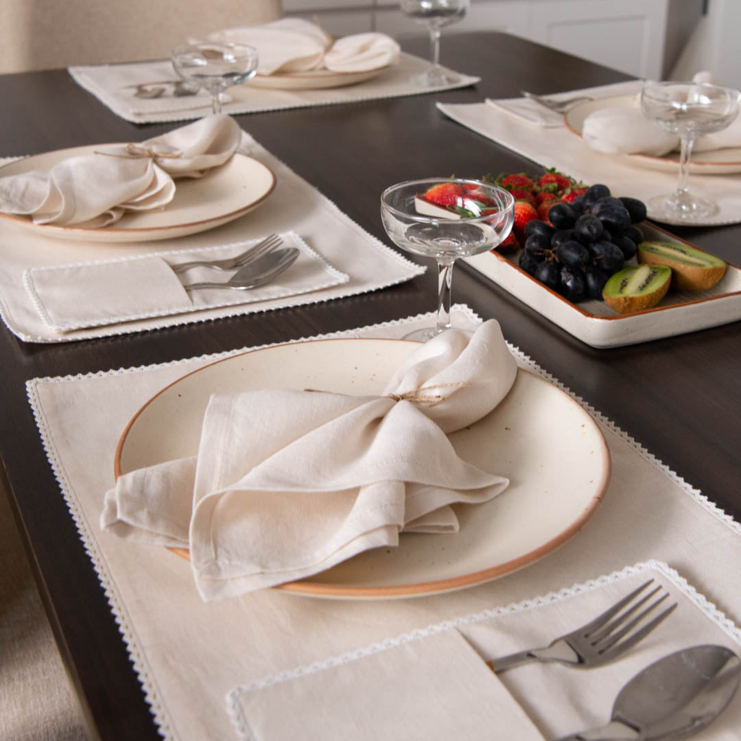 table linen set sand