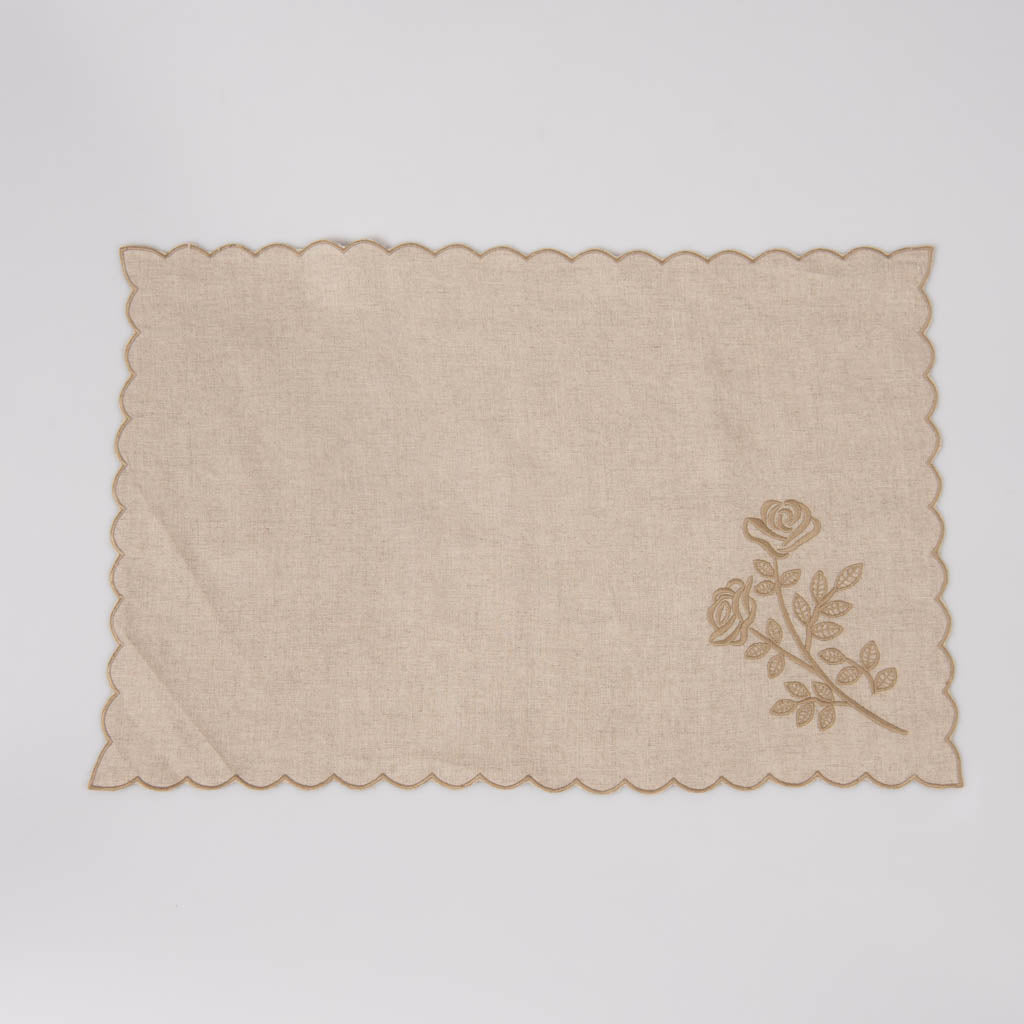 Cutwork edged natural linen table mats