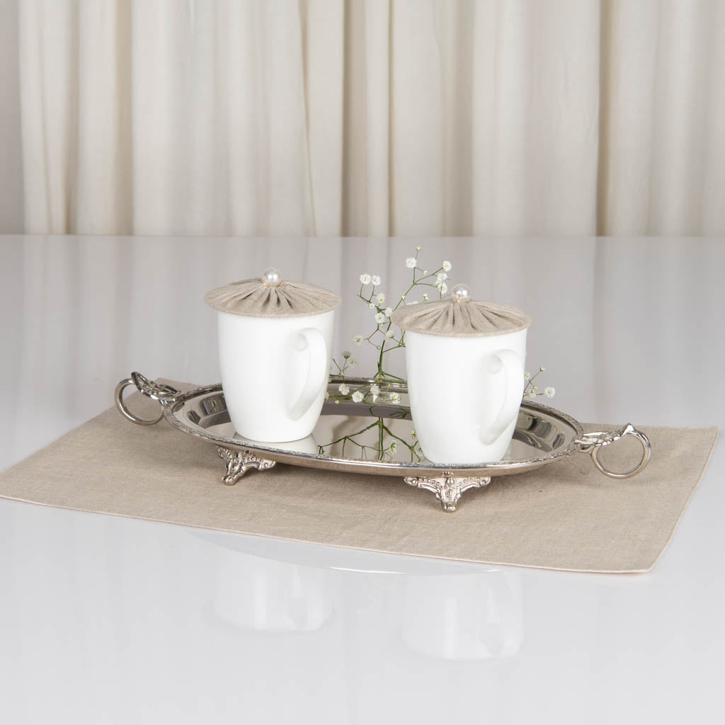 Glass covers in natural linen with pearl bead handle