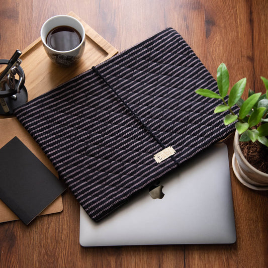 Laptop sleeve