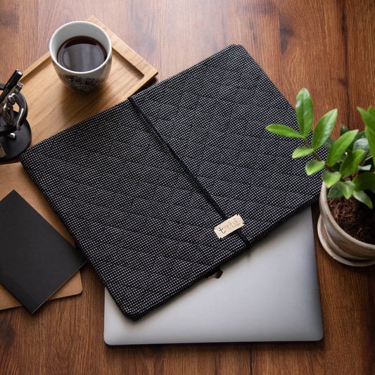 Laptop sleeve