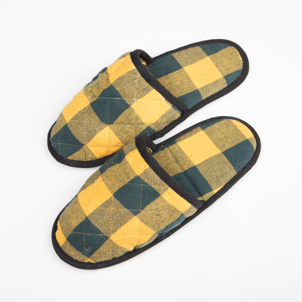 Indoor fabric slippers