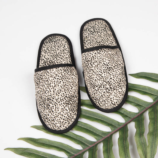 Indoor fabric slippers