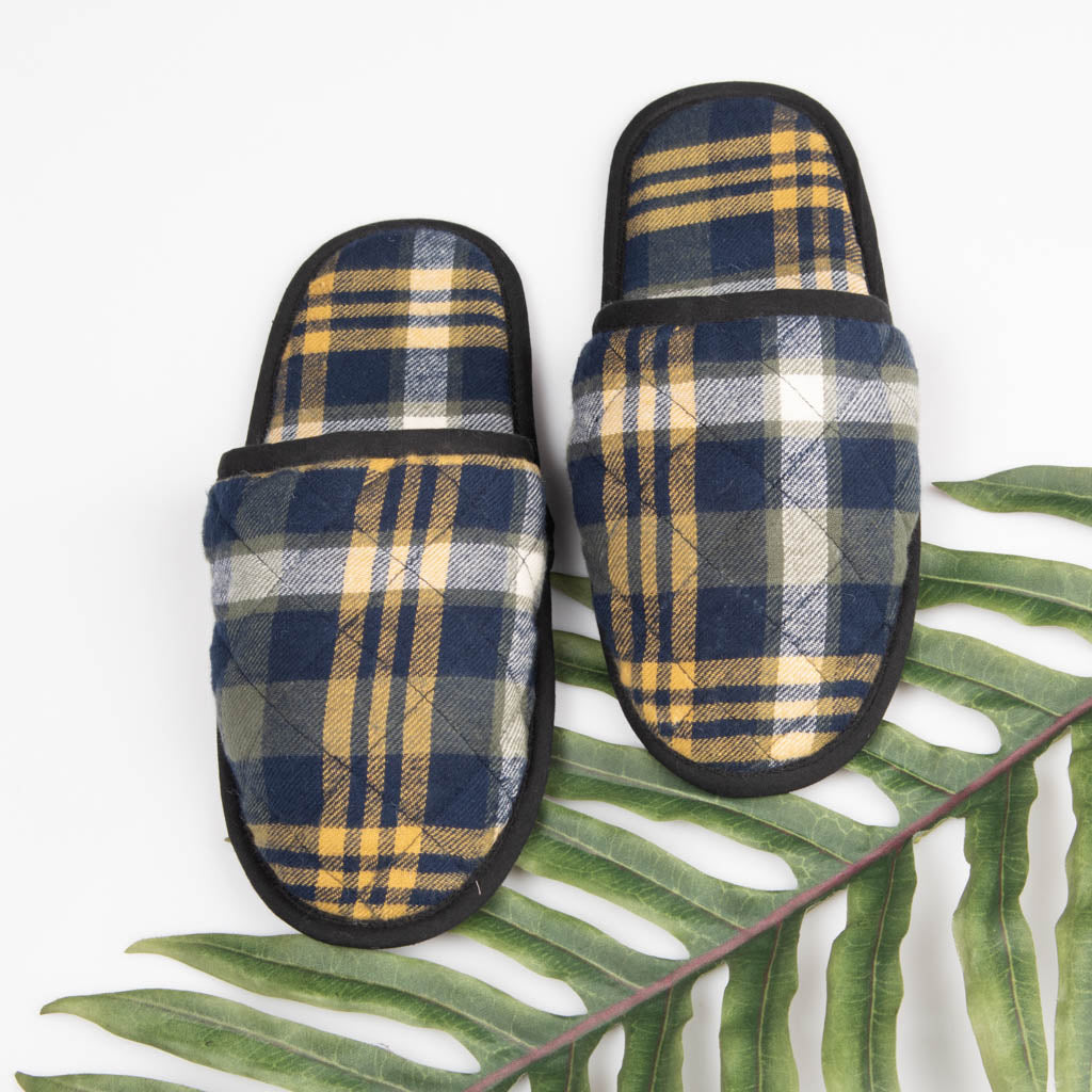 Indoor fabric slippers