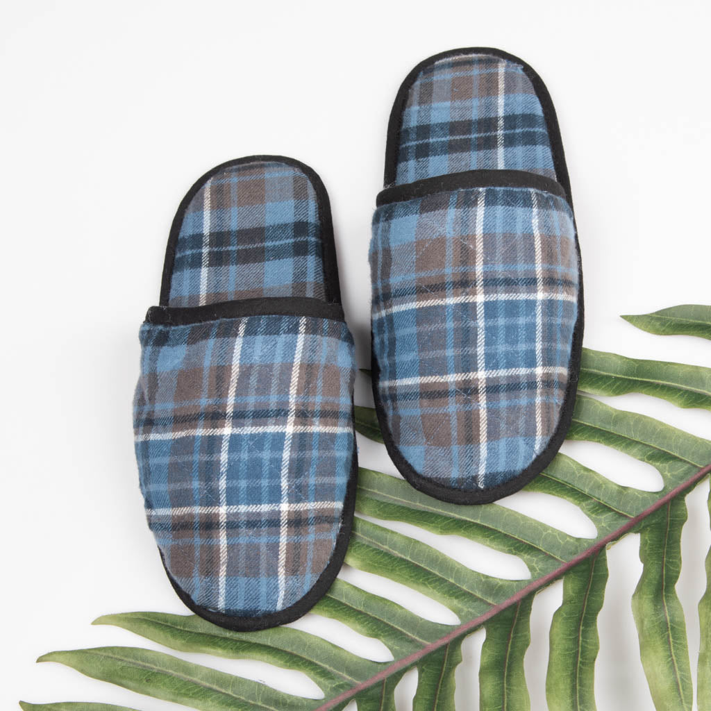 Indoor fabric slippers