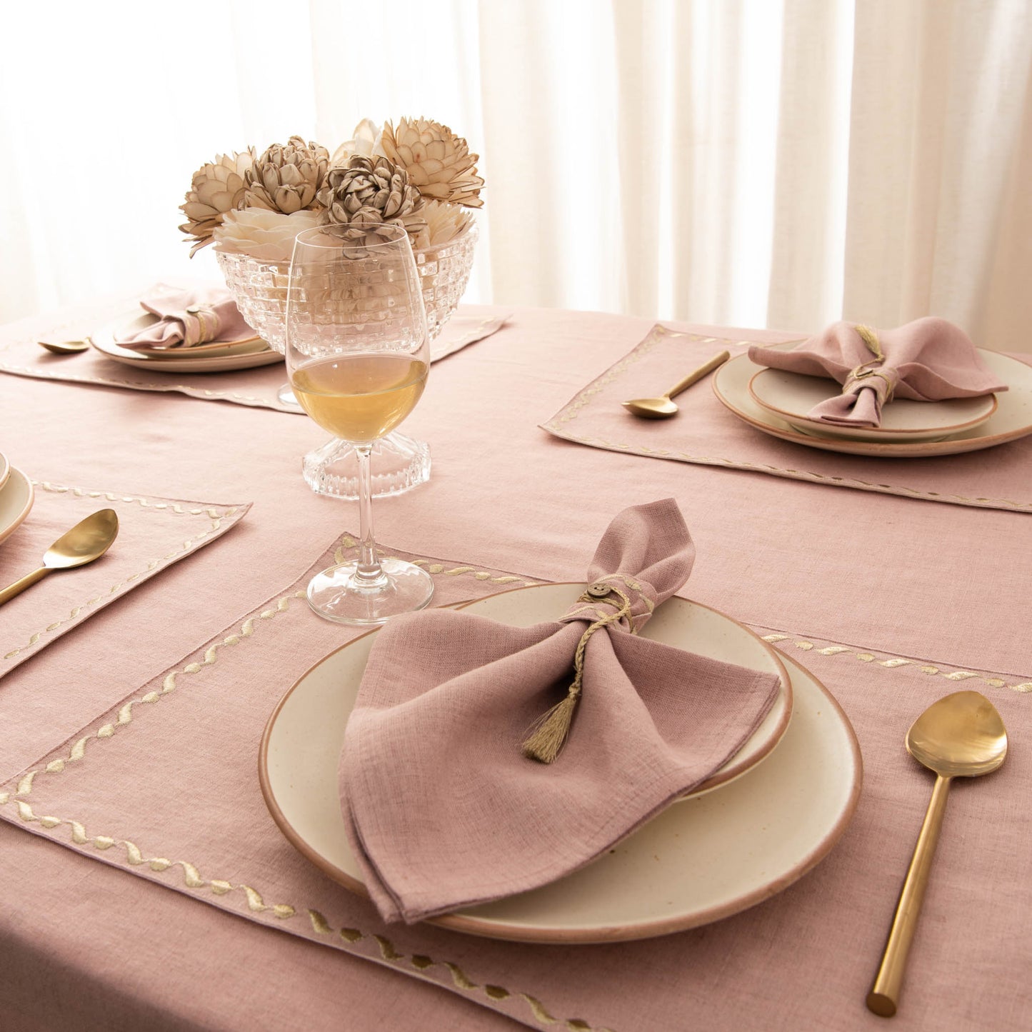 Haldane Table Linen Set Dusty Rose