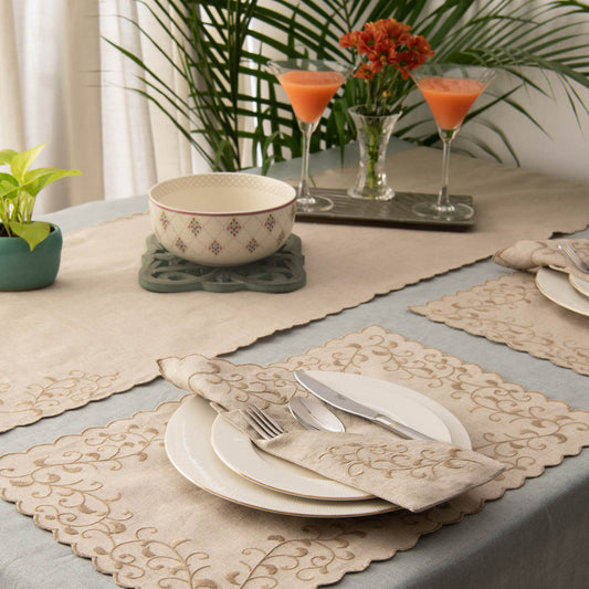 Cutwork edged embroidered natural table linen set