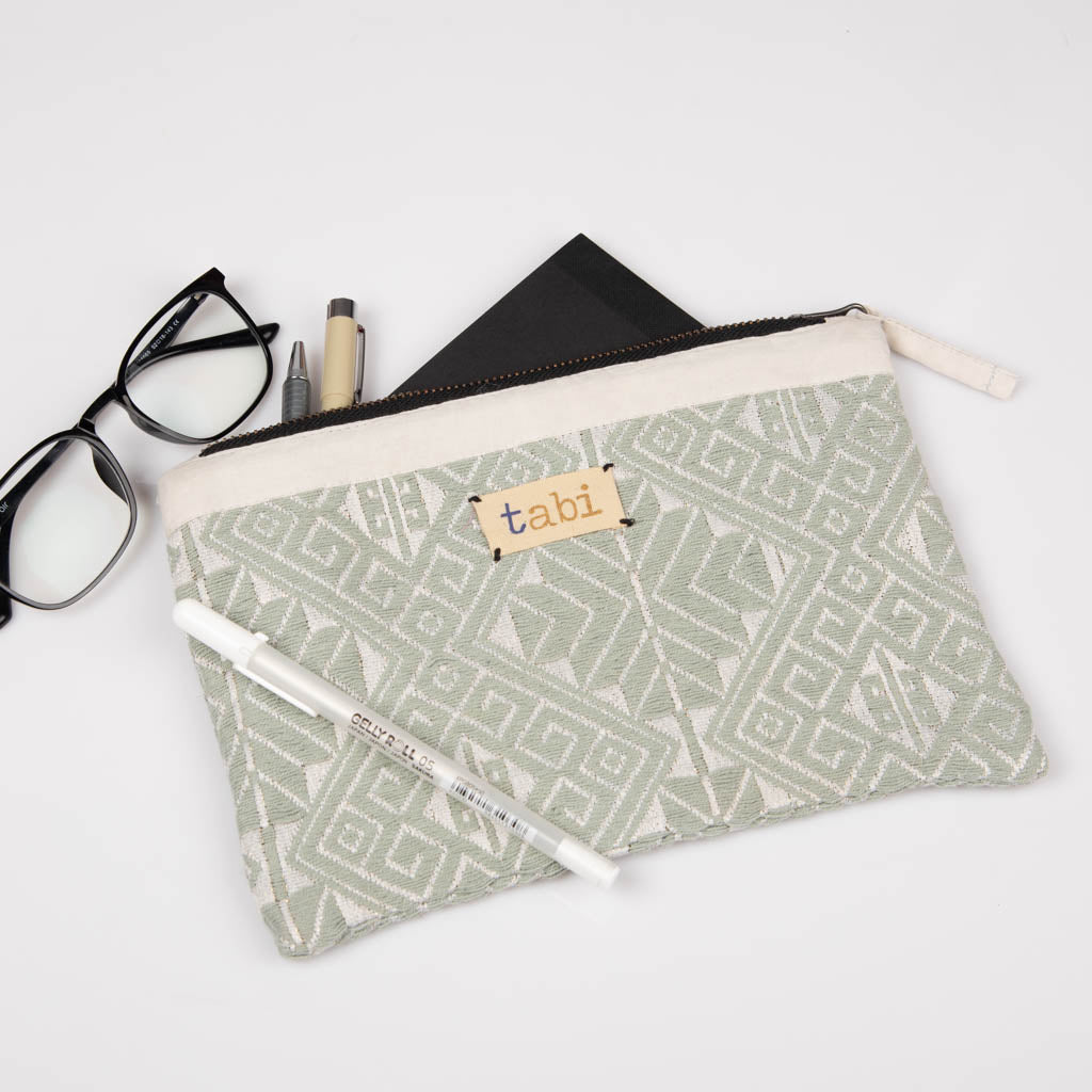 Fabric zipper pouch